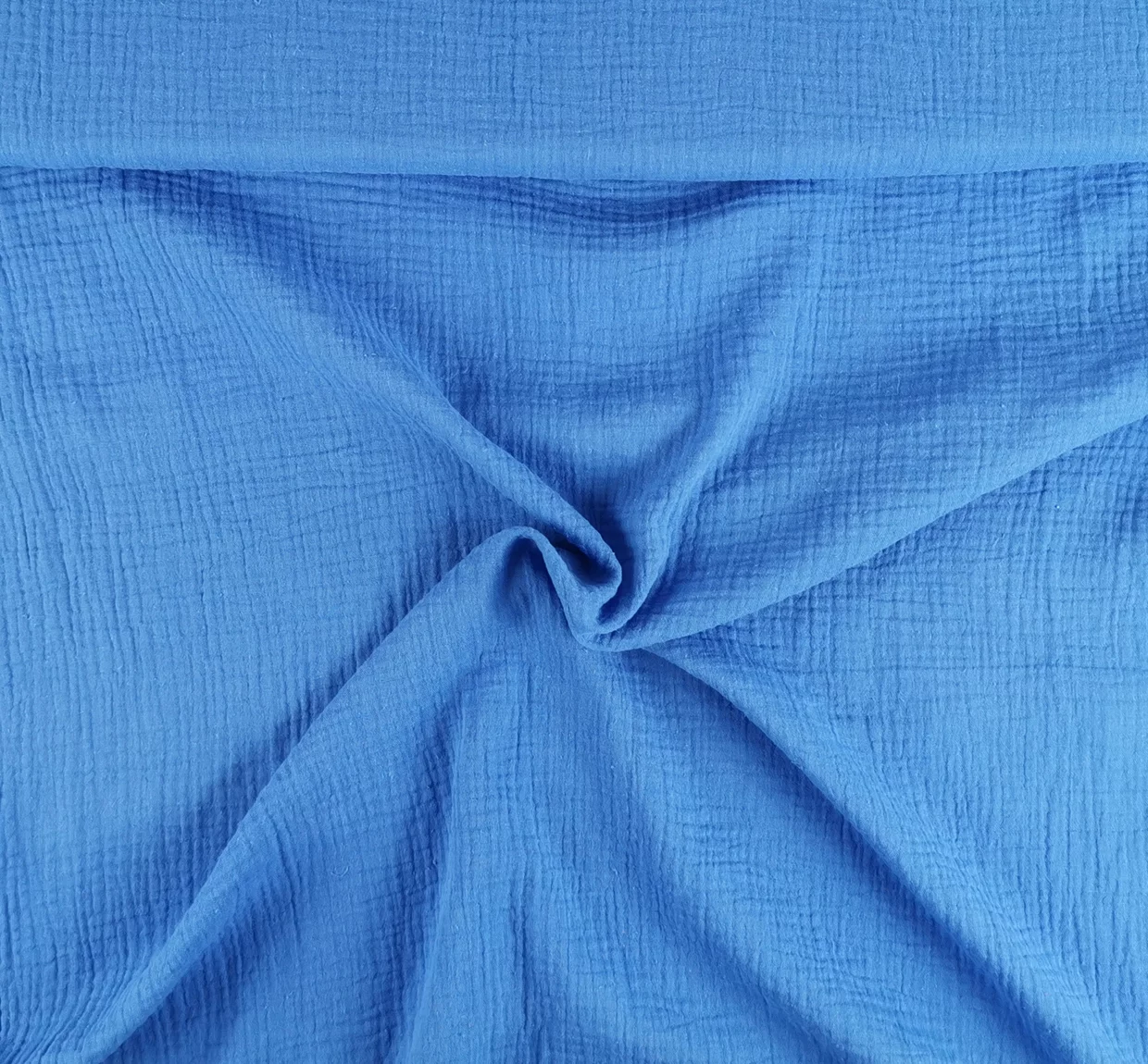 Kuvassa Yksivärinen Double Gauze -puuvillaharso Pehmeä sininen A044